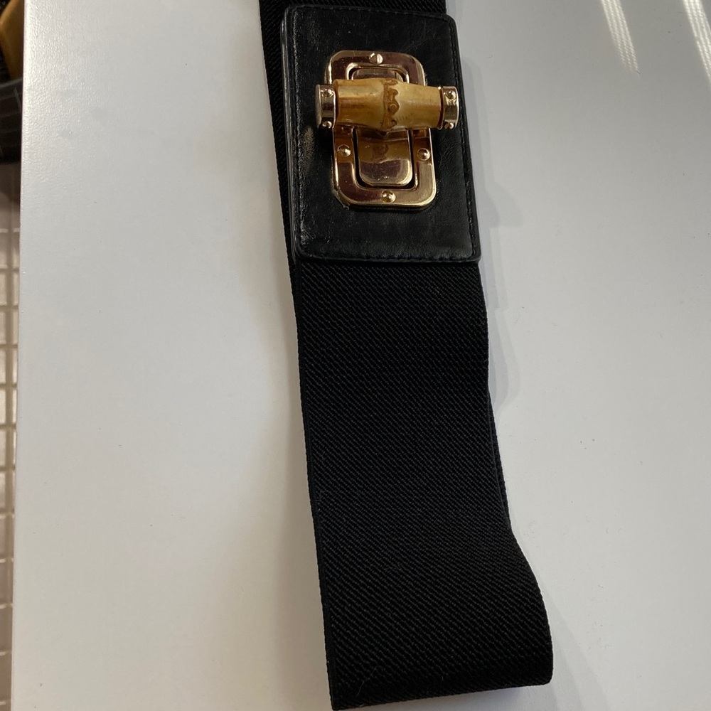 Chicos Bamboo Twist lock stretch belt